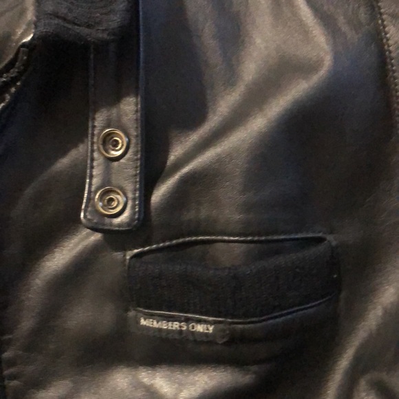 VINTAGE Member’s Only leather jacket - Picture 5 of 8